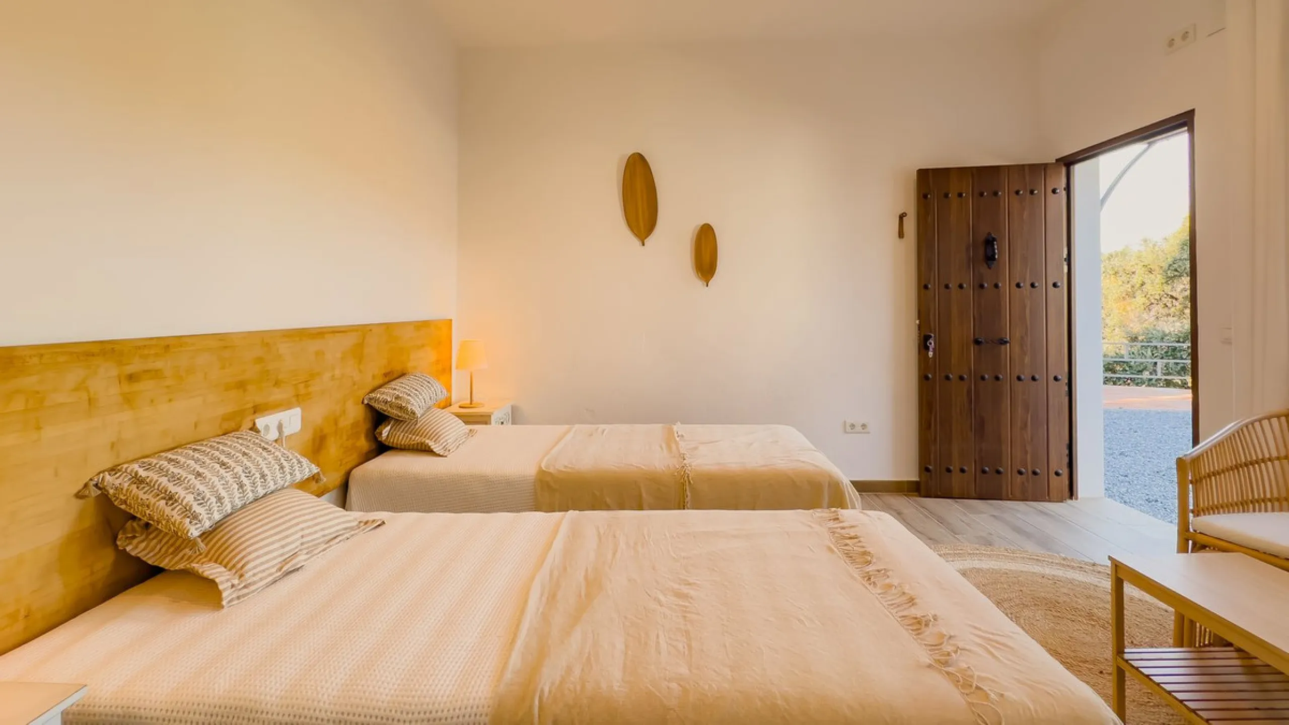 House - Finca - Cortijo в продаже в Málaga, Málaga. В доме 6 спален и 6 ванных комнат. Площадь дома 524 м². Площадь участка 106000 м²