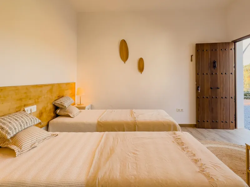 House - Finca - Cortijo в продаже в Málaga, Málaga. В доме 6 спален и 6 ванных комнат. Площадь дома 524 м². Площадь участка 106000 м²