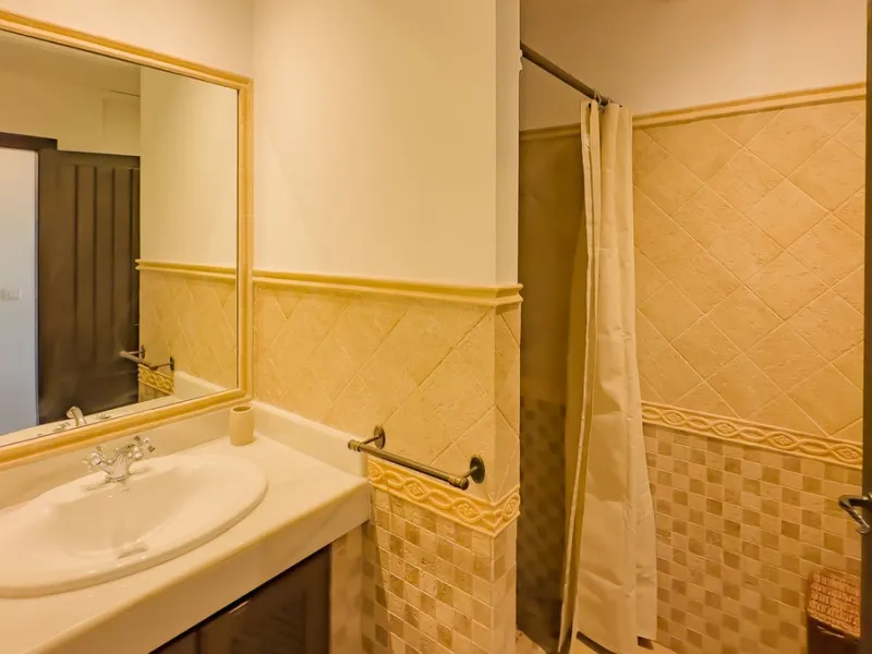House - Finca - Cortijo в продаже в Málaga, Málaga. В доме 6 спален и 6 ванных комнат. Площадь дома 524 м². Площадь участка 106000 м²