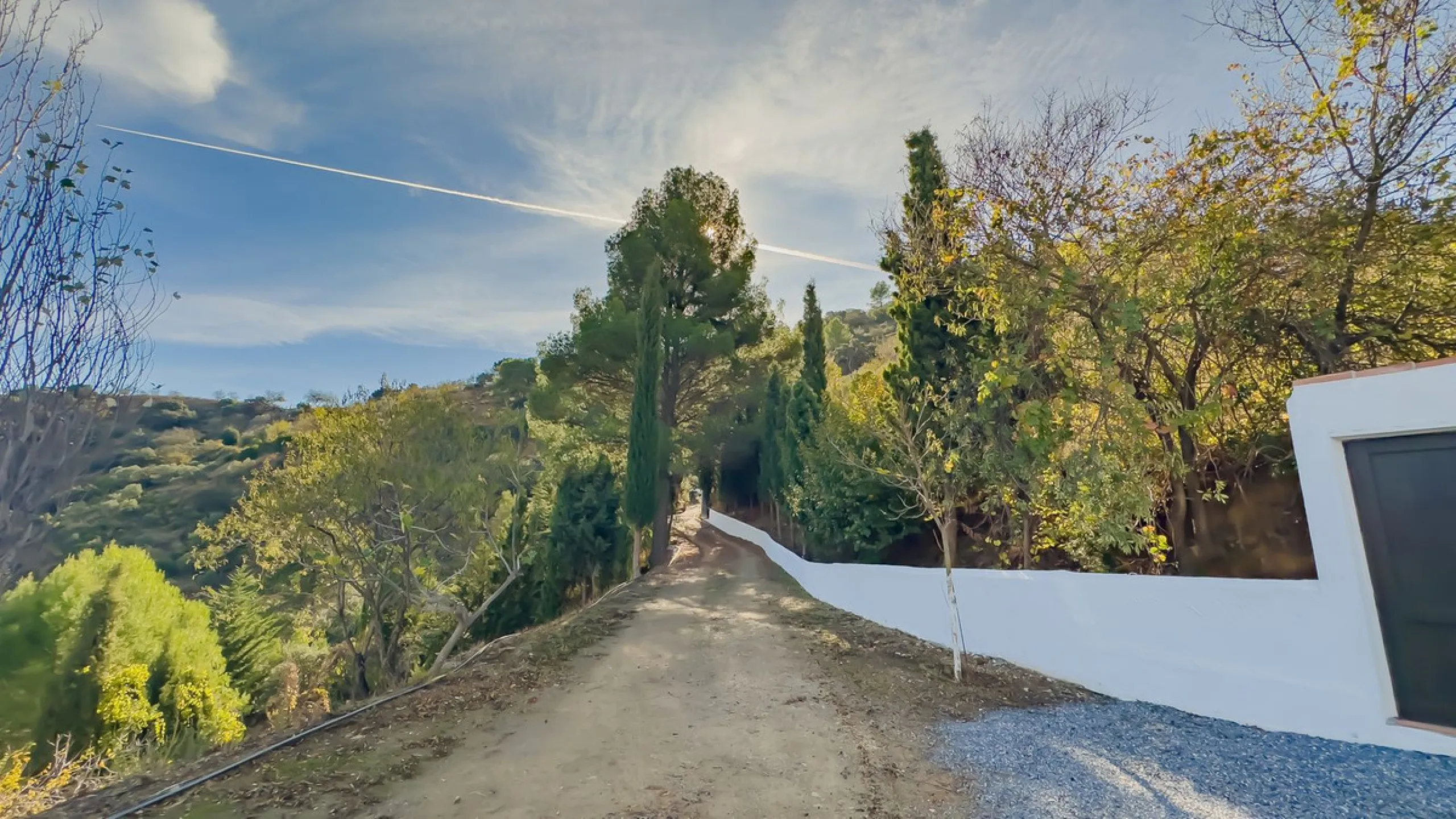 House - Finca - Cortijo в продаже в Málaga, Málaga. В доме 6 спален и 6 ванных комнат. Площадь дома 524 м². Площадь участка 106000 м²