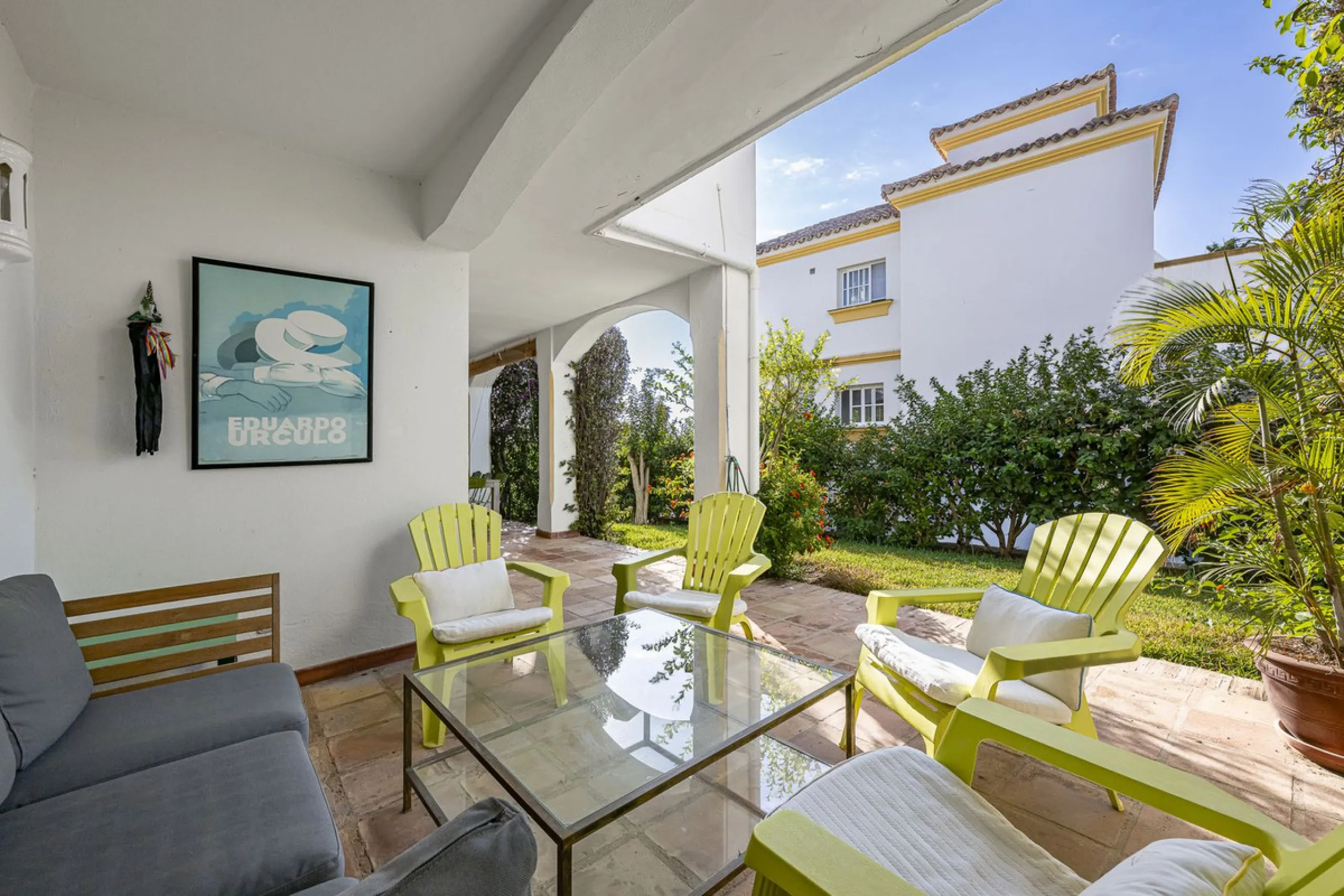 This stunning semi-detached villa is located in a traditional Andalusian development on the New Golden Mile. It is ideally located a short drive from Puerto Banús, with the beach just a short walk away.