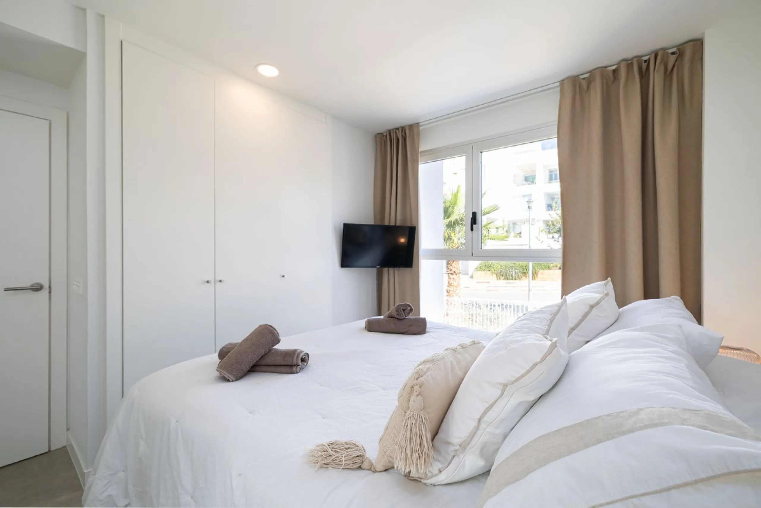 Apartment - Penthouse в продаже в Benalmadena, Málaga. В доме 3 спален и 2 ванных комнат. Площадь дома 117 м²