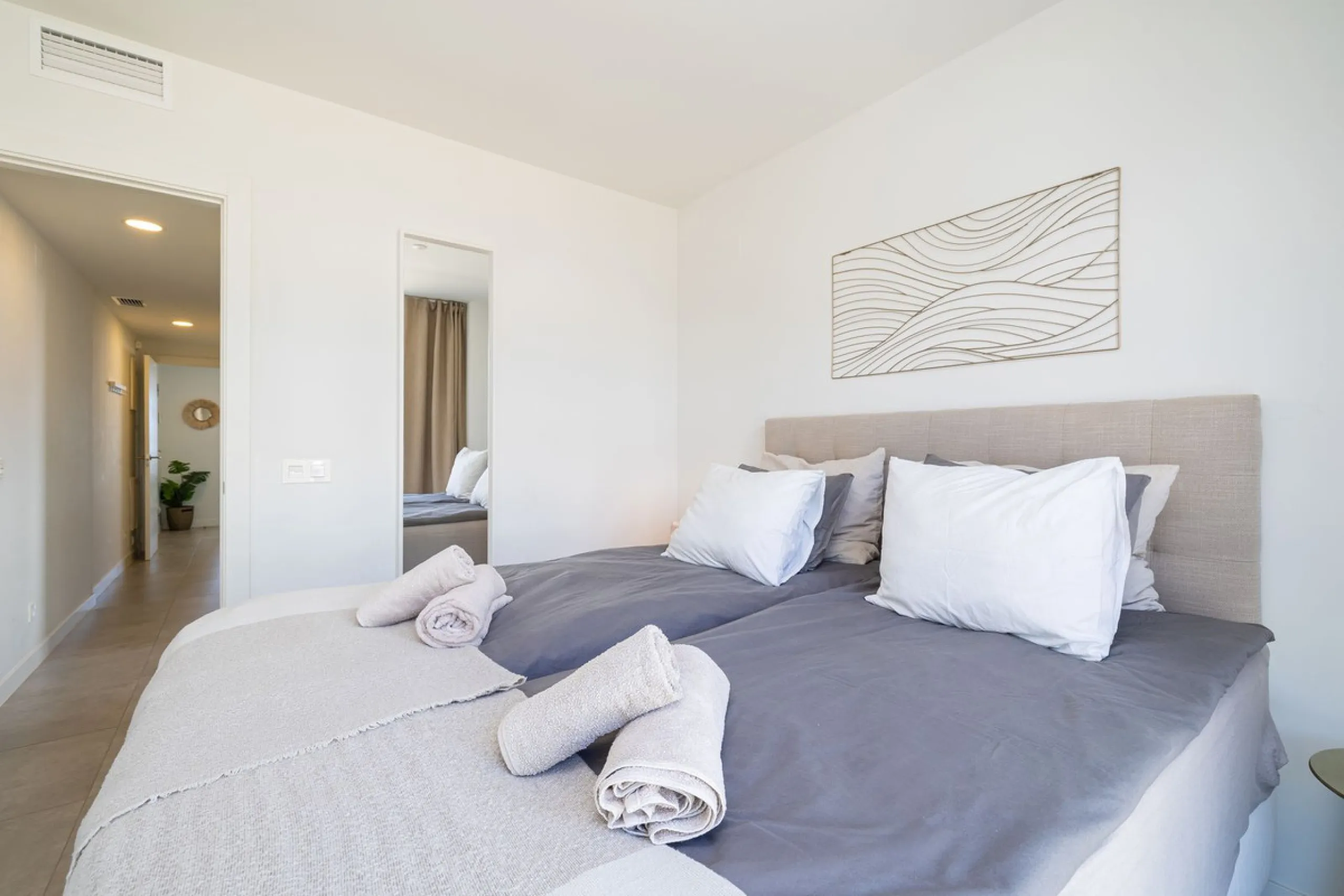 Apartment - Penthouse в продаже в Benalmadena, Málaga. В доме 3 спален и 2 ванных комнат. Площадь дома 117 м²