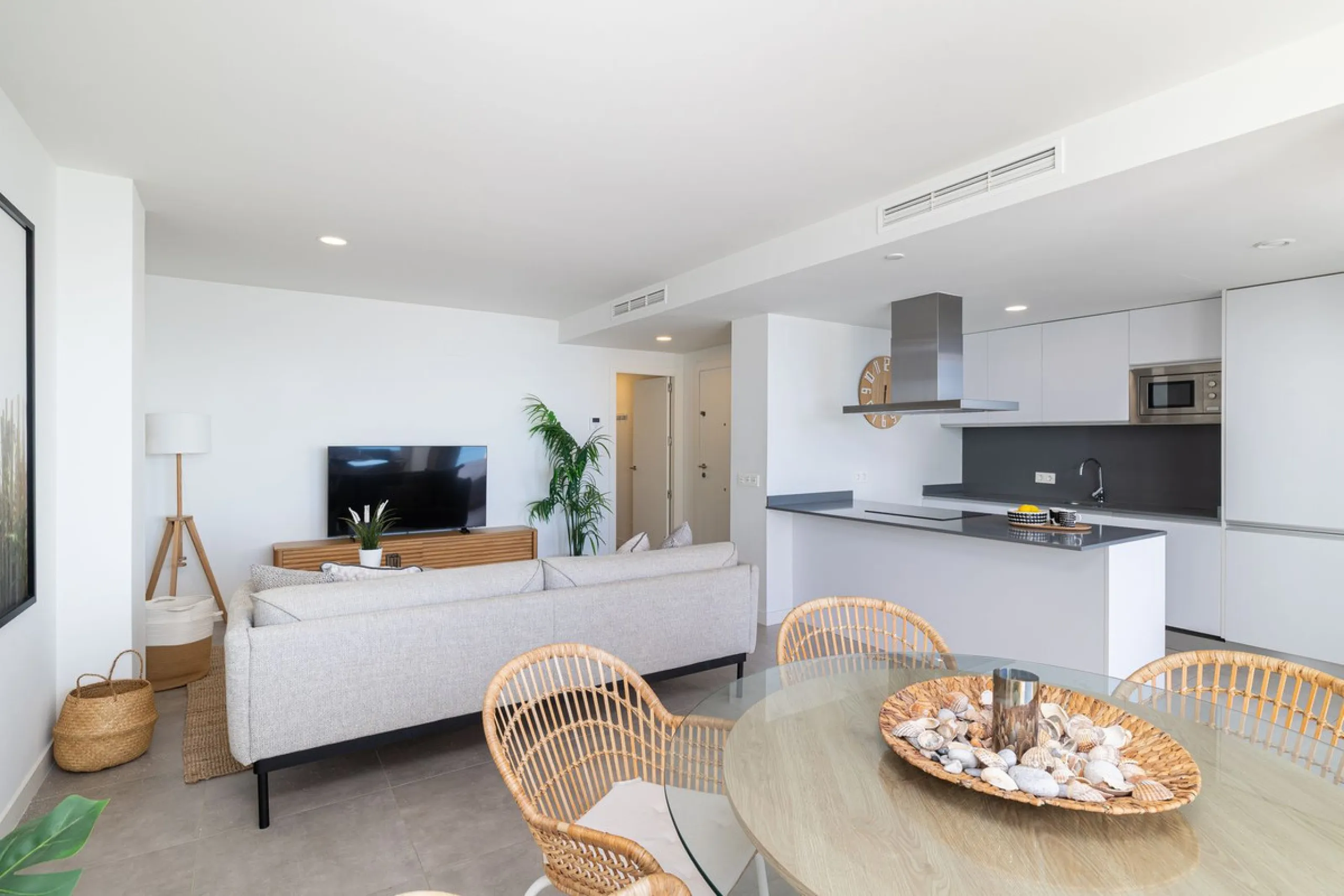 Apartment - Penthouse в продаже в Benalmadena, Málaga. В доме 3 спален и 2 ванных комнат. Площадь дома 117 м²