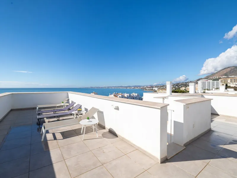 Apartment - Penthouse в продаже в Benalmadena, Málaga. В доме 3 спален и 2 ванных комнат. Площадь дома 117 м²