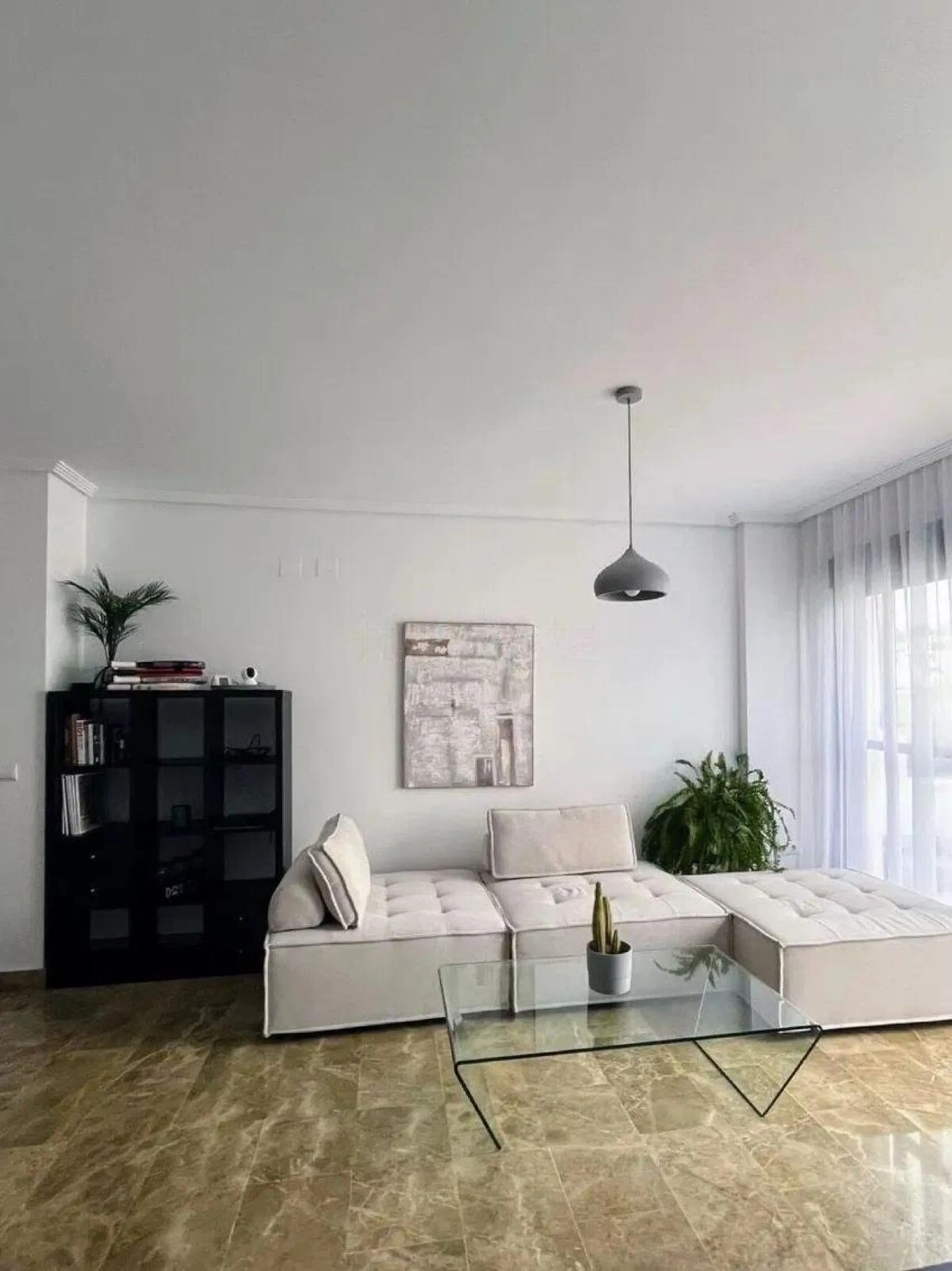 Apartment - Middle Floor Apartment в продаже в Estepona, Málaga. В доме 2 спален и 2 ванных комнат. Площадь дома 92 м²