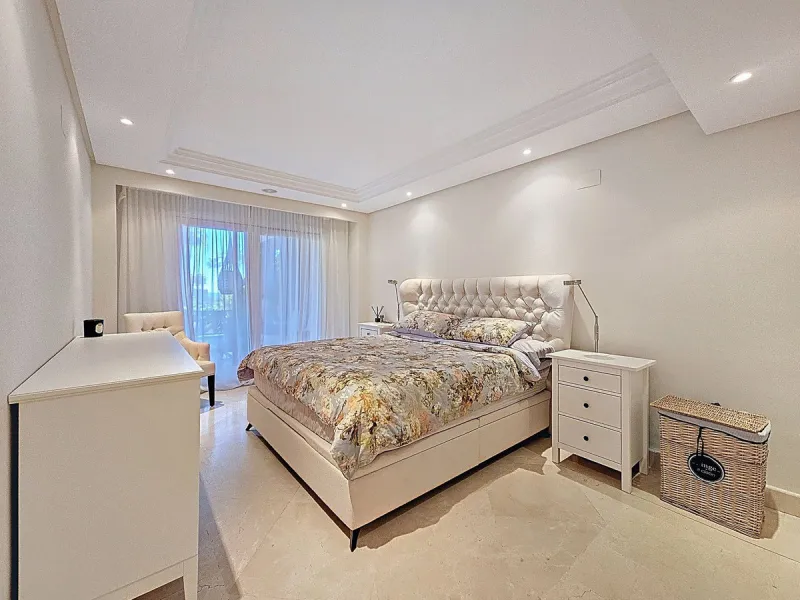 Fantastic Ground-Floor Apartment with Private Garden in Luxury Beachfront Complex.