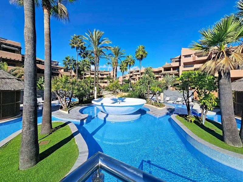 Fantastic Ground-Floor Apartment with Private Garden in Luxury Beachfront Complex.