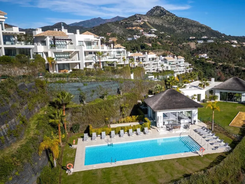 Breathtaking Panoramic Sea Views & Refined Living at Marbella Club Hills