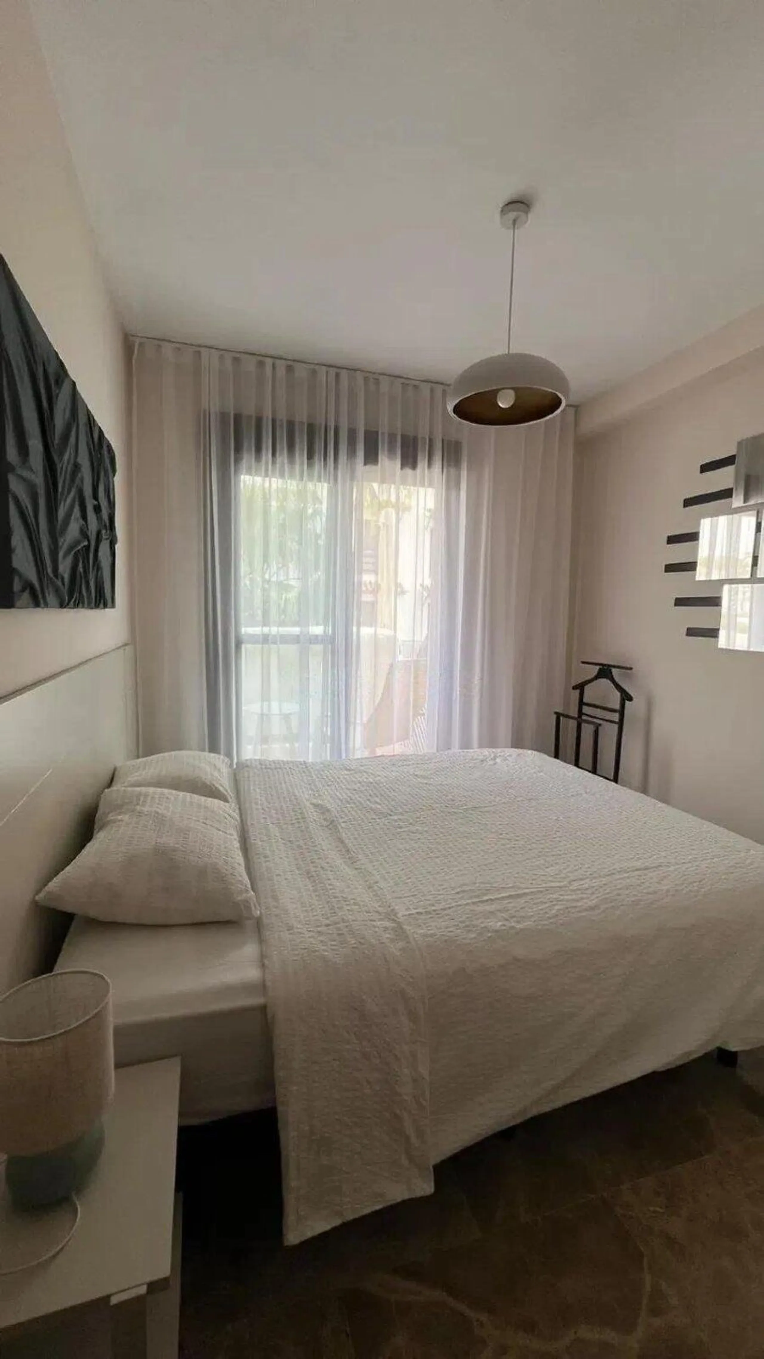 Apartment - Middle Floor Apartment в продаже в Estepona, Málaga. В доме 2 спален и 2 ванных комнат. Площадь дома 92 м²