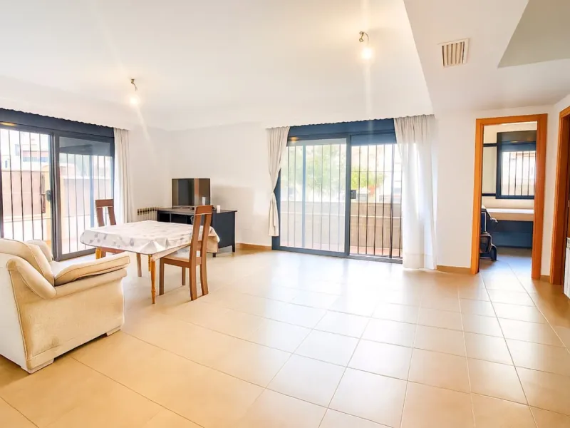 Exclusive Semi-Detached House with 4 Floors in San Rafael Urbanization (Ronda) · 382 m² Built · 191 m² Usable · Quiet, Family-Friendly Area · Garage · 4 Bedrooms · 4 Bathrooms · Terrace with Views · Central Heating · Solar Panels