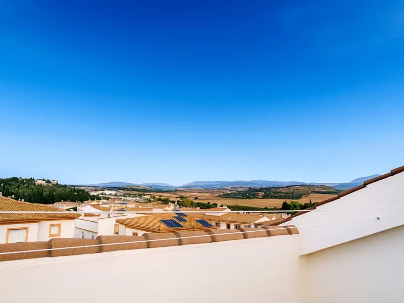 Exclusive Semi-Detached House with 4 Floors in San Rafael Urbanization (Ronda) · 382 m² Built · 191 m² Usable · Quiet, Family-Friendly Area · Garage · 4 Bedrooms · 4 Bathrooms · Terrace with Views · Central Heating · Solar Panels