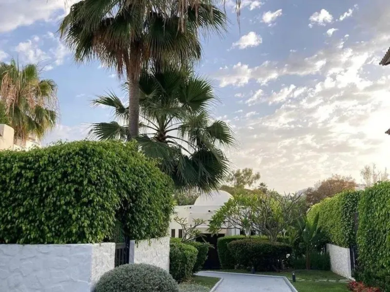 Apartment - Middle Floor Apartment в продаже в Estepona, Málaga. В доме 2 спален и 2 ванных комнат. Площадь дома 92 м²