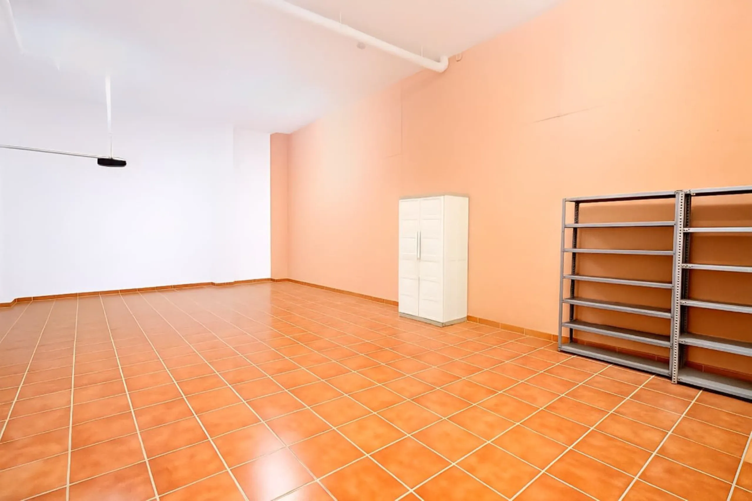 Exclusive Semi-Detached House with 4 Floors in San Rafael Urbanization (Ronda) · 382 m² Built · 191 m² Usable · Quiet, Family-Friendly Area · Garage · 4 Bedrooms · 4 Bathrooms · Terrace with Views · Central Heating · Solar Panels