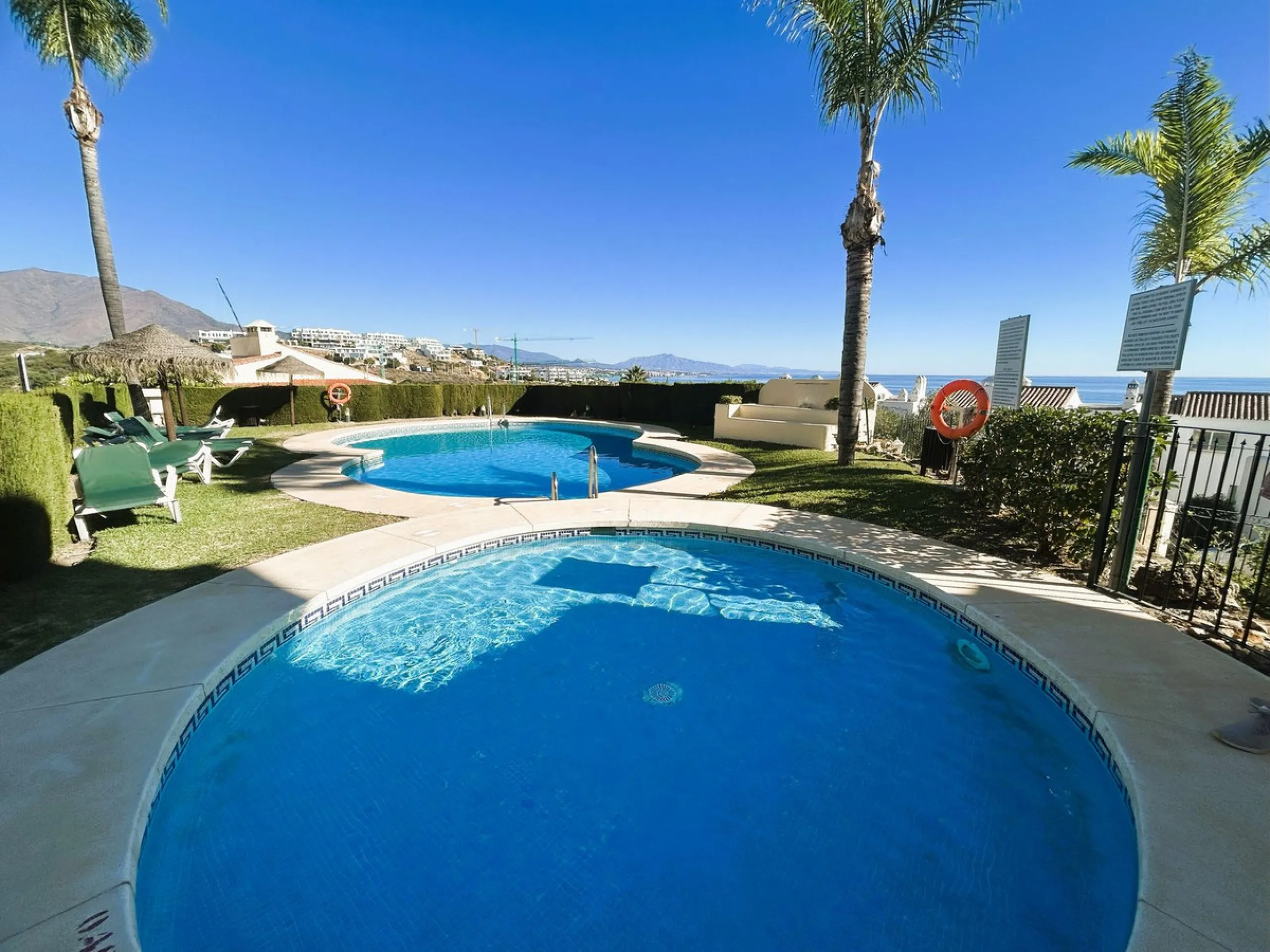 Апартамент нижний этаж, Casares Playa, Costa del Sol