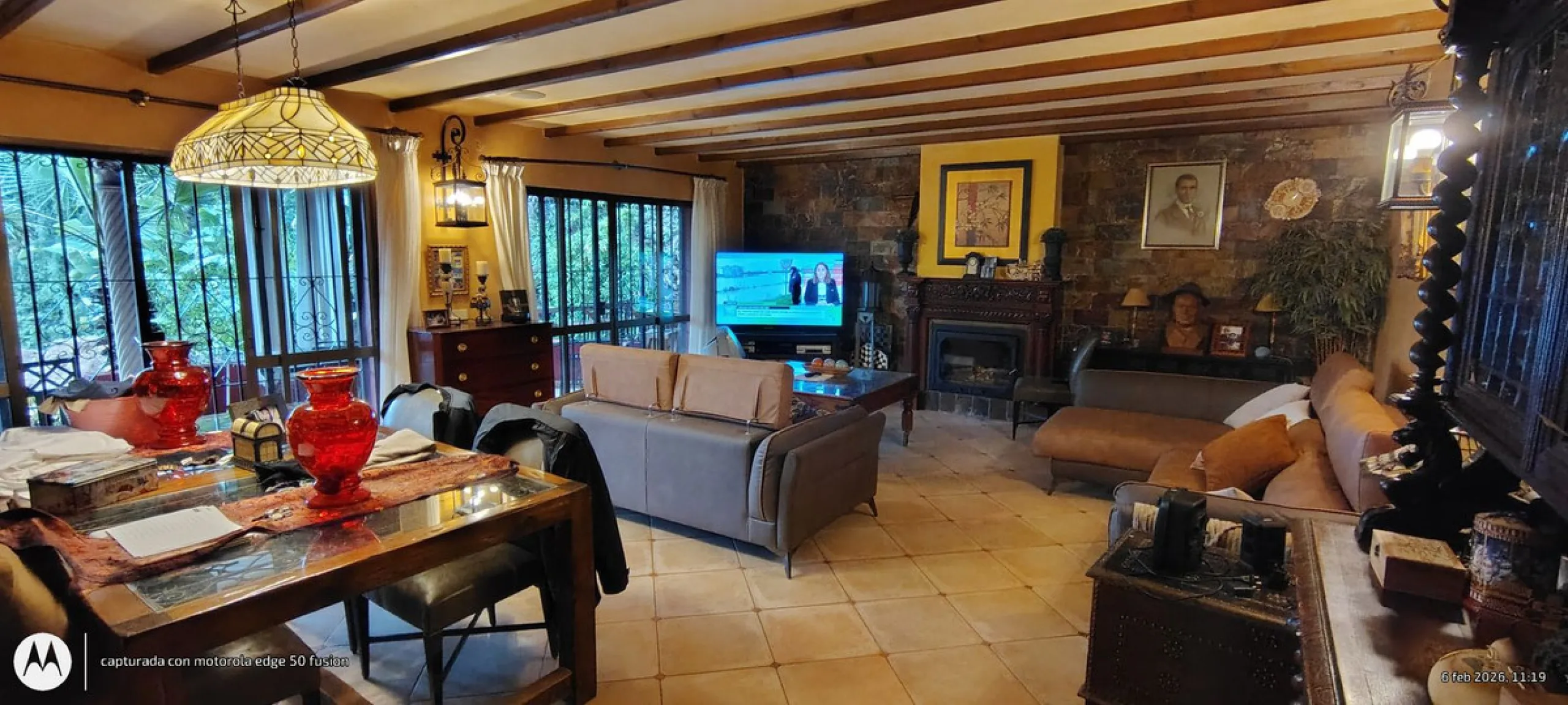 Located in the quiet residential area of Río Real, this villa offers an excellent opportunity for those seeking a home with potential in a pleasant and well-connected setting. The property features 3 bedrooms and 2 bathrooms, as well as a terrace and a co
