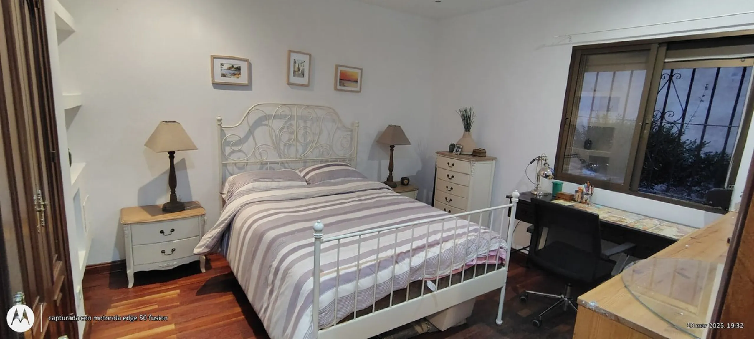 Located in the quiet residential area of Río Real, this villa offers an excellent opportunity for those seeking a home with potential in a pleasant and well-connected setting. The property features 3 bedrooms and 2 bathrooms, as well as a terrace and a co