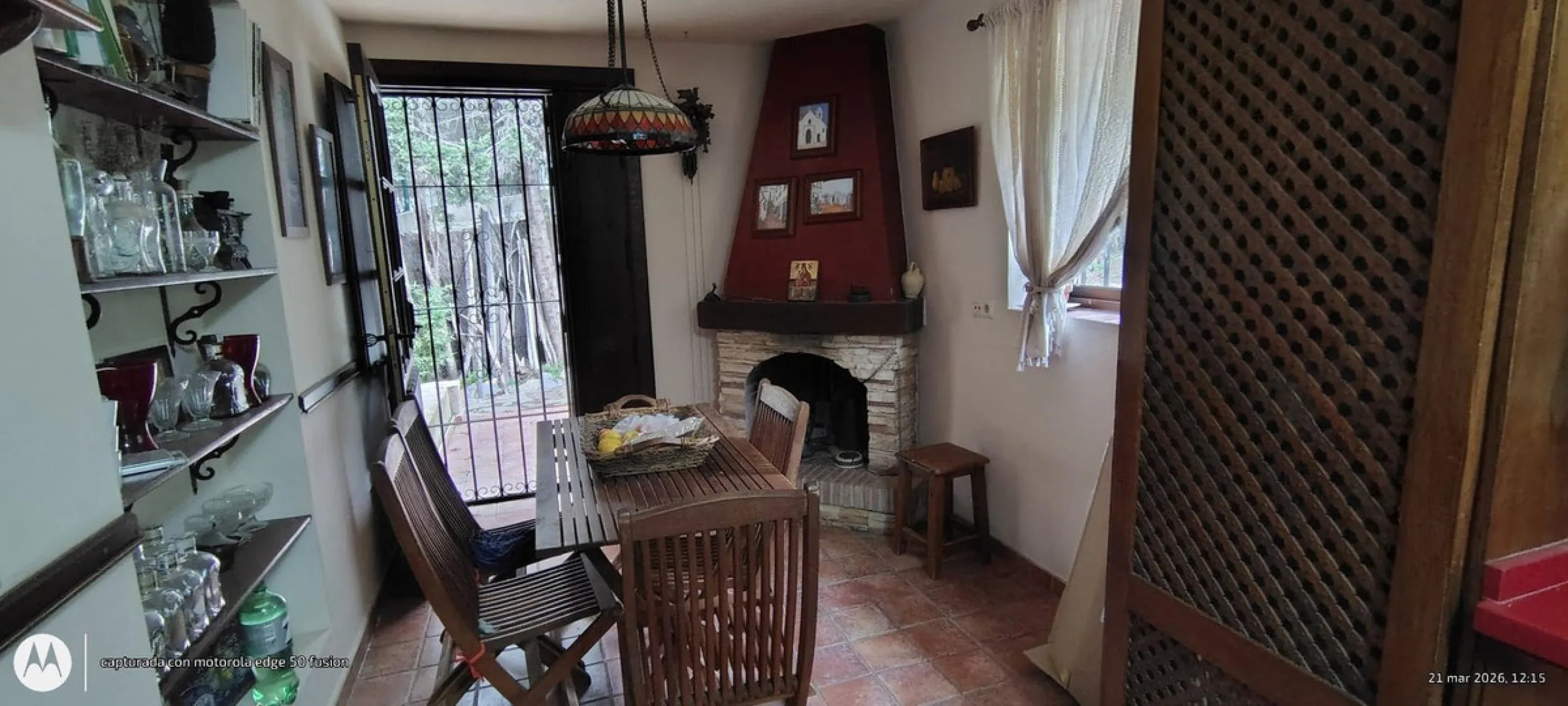 Located in the quiet residential area of Río Real, this villa offers an excellent opportunity for those seeking a home with potential in a pleasant and well-connected setting. The property features 3 bedrooms and 2 bathrooms, as well as a terrace and a co