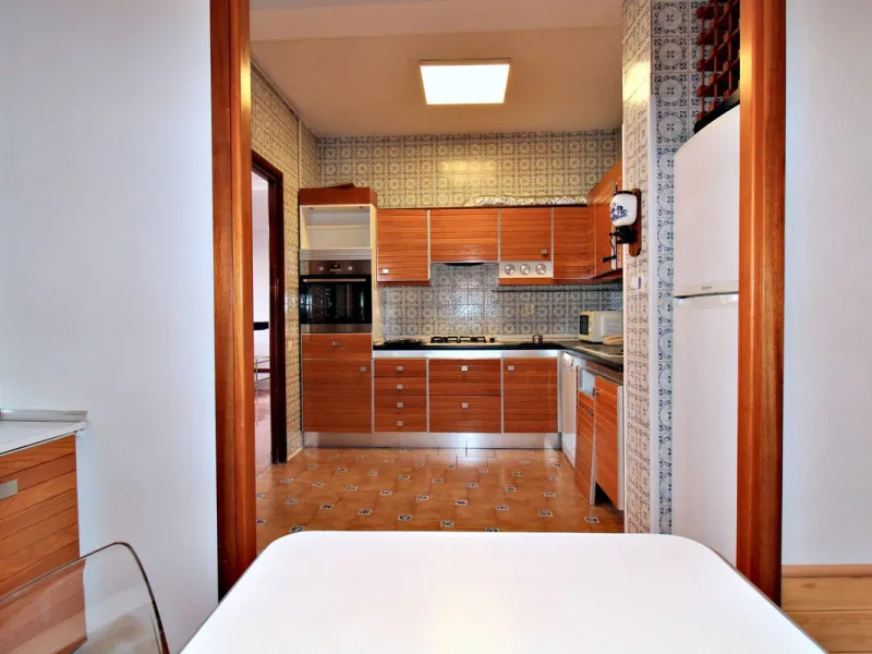 Prestigious Middle-Floor Apartment in one of Málaga's Iconic Buildings.