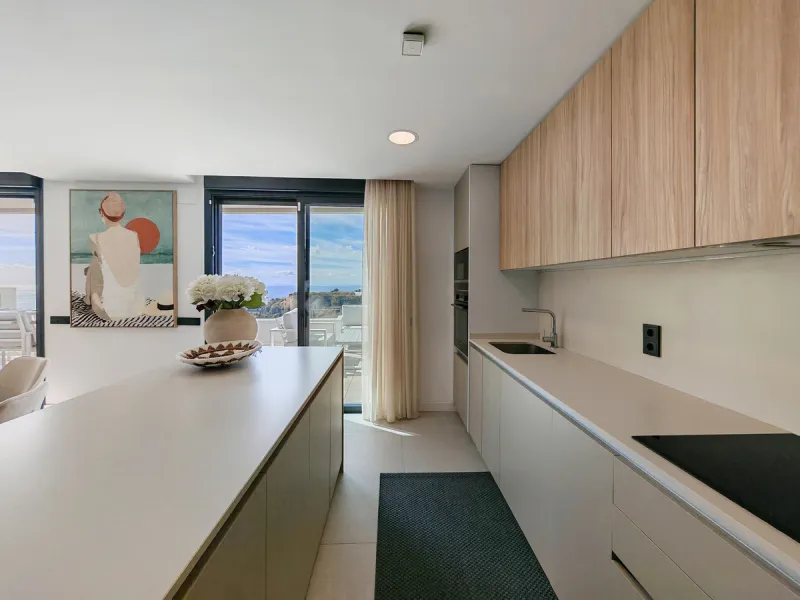REDUCED TO 1.295.000 € - PREVIOUS PRICE 1.400.000 €  Duplex Penthouse for sale in Los Altos de los Monteros, Marbella with 3 bedrooms, 3 bathrooms, 2 en suite bathrooms and with orientation south, with communal swimming pool, private garage (2 parking spa