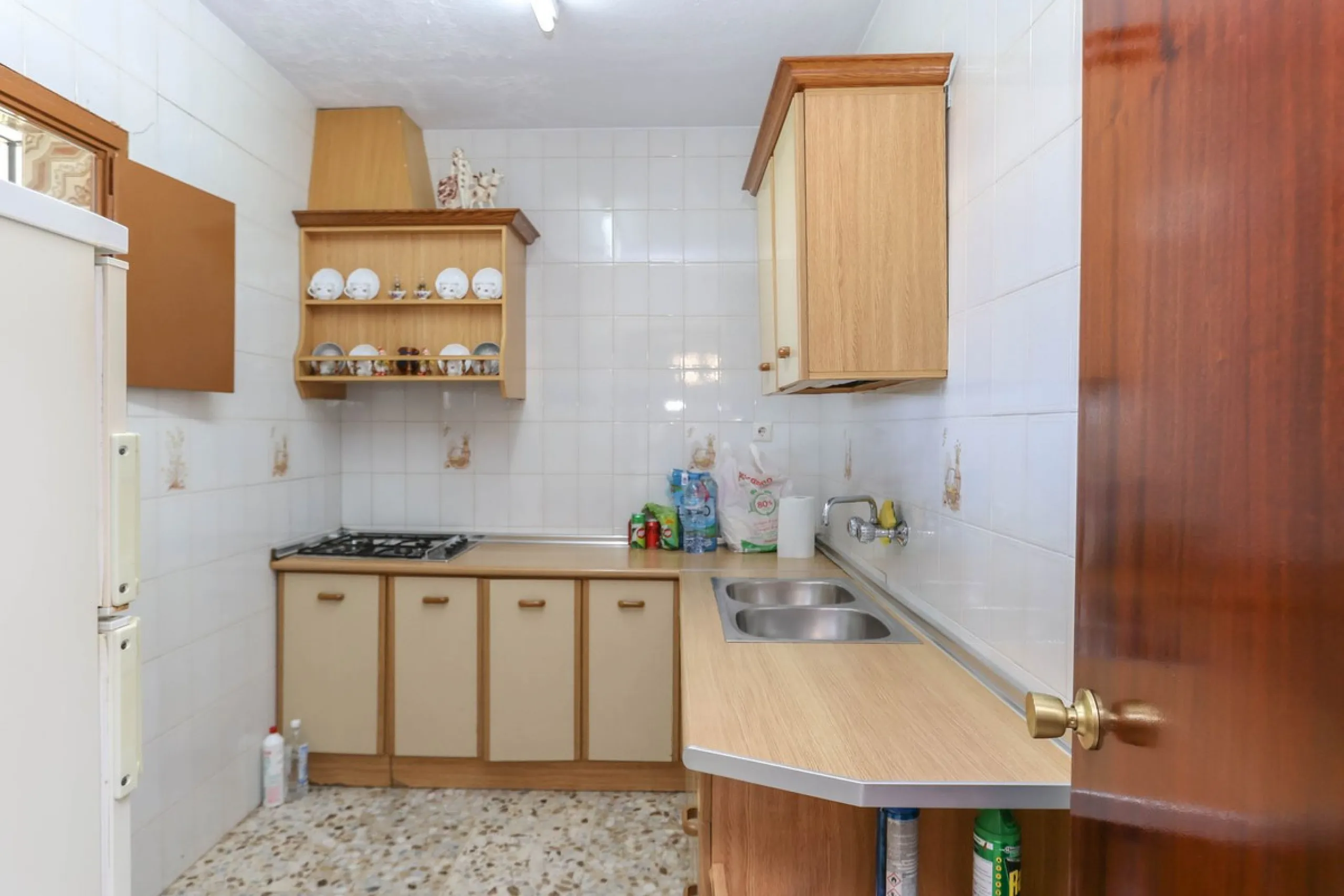 House - Finca - Cortijo в продаже в Guaro, Málaga. В доме 2 спален и 1 ванных комнат. Площадь дома 72 м². Площадь участка 36000 м²