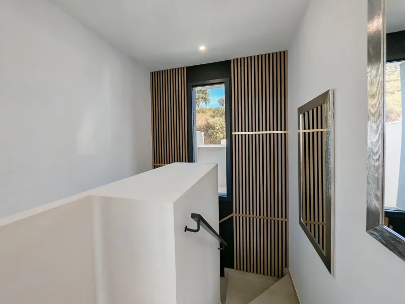 REDUCED TO 1.295.000 € - PREVIOUS PRICE 1.400.000 €  Duplex Penthouse for sale in Los Altos de los Monteros, Marbella with 3 bedrooms, 3 bathrooms, 2 en suite bathrooms and with orientation south, with communal swimming pool, private garage (2 parking spa