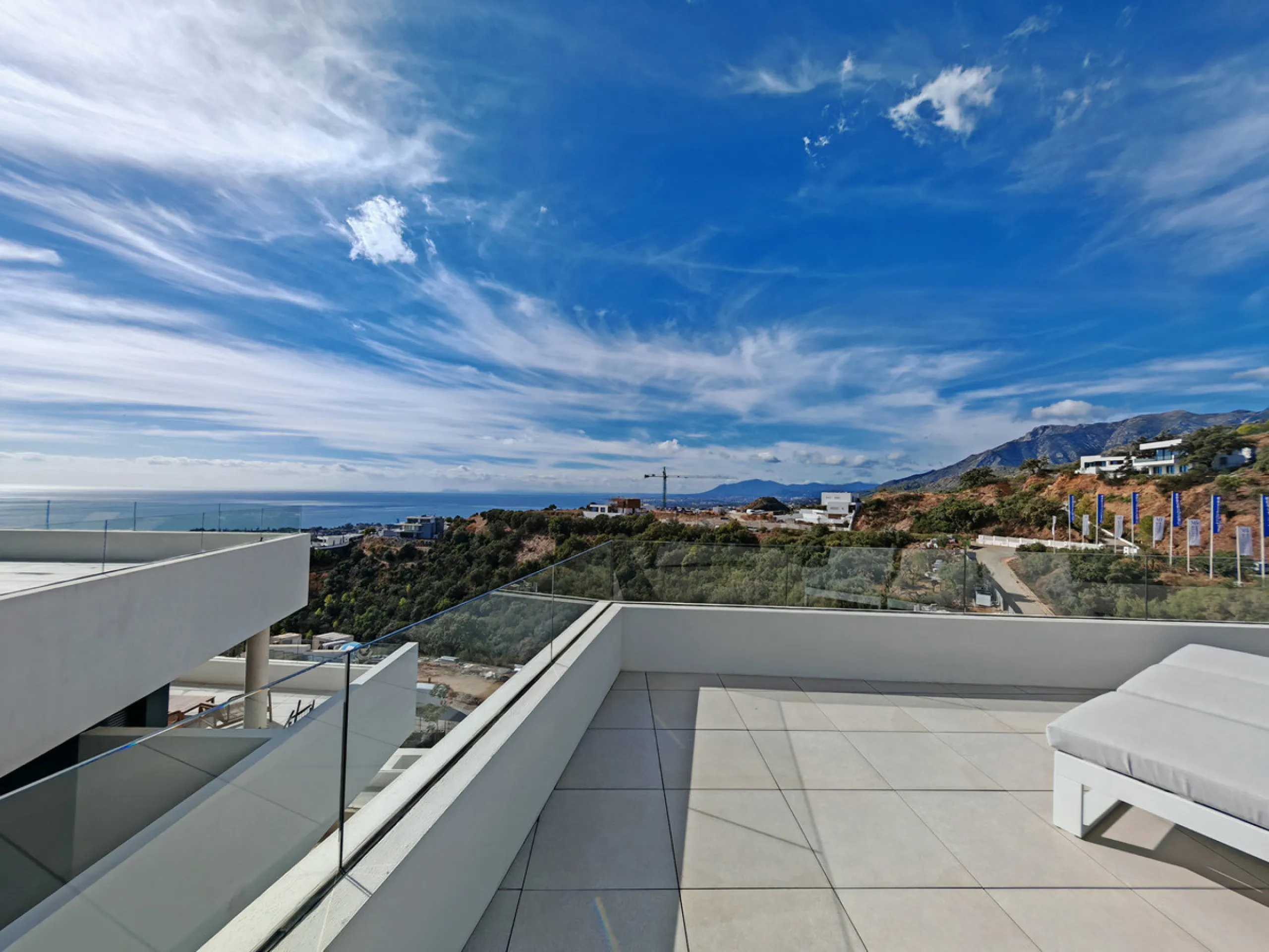 REDUCED TO 1.295.000 € - PREVIOUS PRICE 1.400.000 €  Duplex Penthouse for sale in Los Altos de los Monteros, Marbella with 3 bedrooms, 3 bathrooms, 2 en suite bathrooms and with orientation south, with communal swimming pool, private garage (2 parking spa