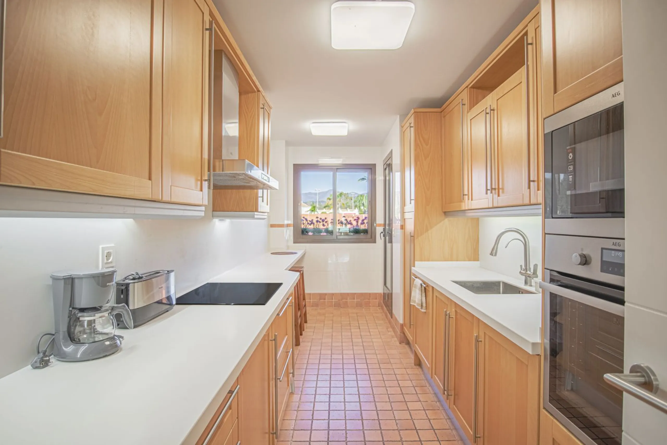 Renovated apartments with 3 bedrooms, living room, kitchen, two terraces, with all amenities in Las Salinas. The apartments are located 200 meters from the beach, 8 km from Estepona, 18 km from Marbella and 34 km from Ronda. It offers 2 shared outdoor poo