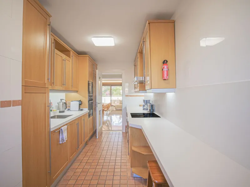 Renovated apartments with 3 bedrooms, living room, kitchen, two terraces, with all amenities in Las Salinas. The apartments are located 200 meters from the beach, 8 km from Estepona, 18 km from Marbella and 34 km from Ronda. It offers 2 shared outdoor poo