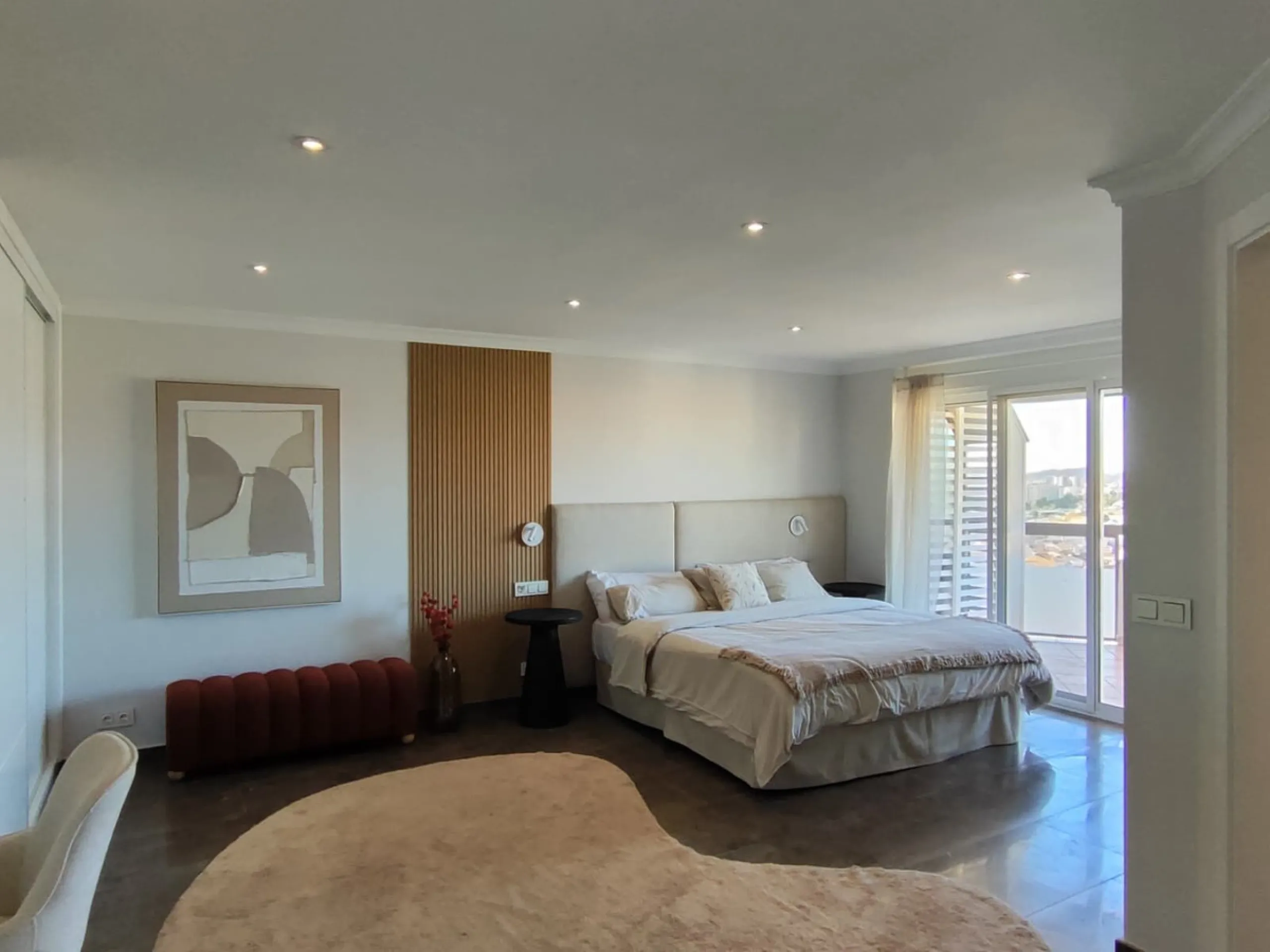 Apartment - Middle Floor Apartment в продаже в Fuengirola, Málaga. В доме 4 спален и 4 ванных комнат. Площадь дома 190 м²
