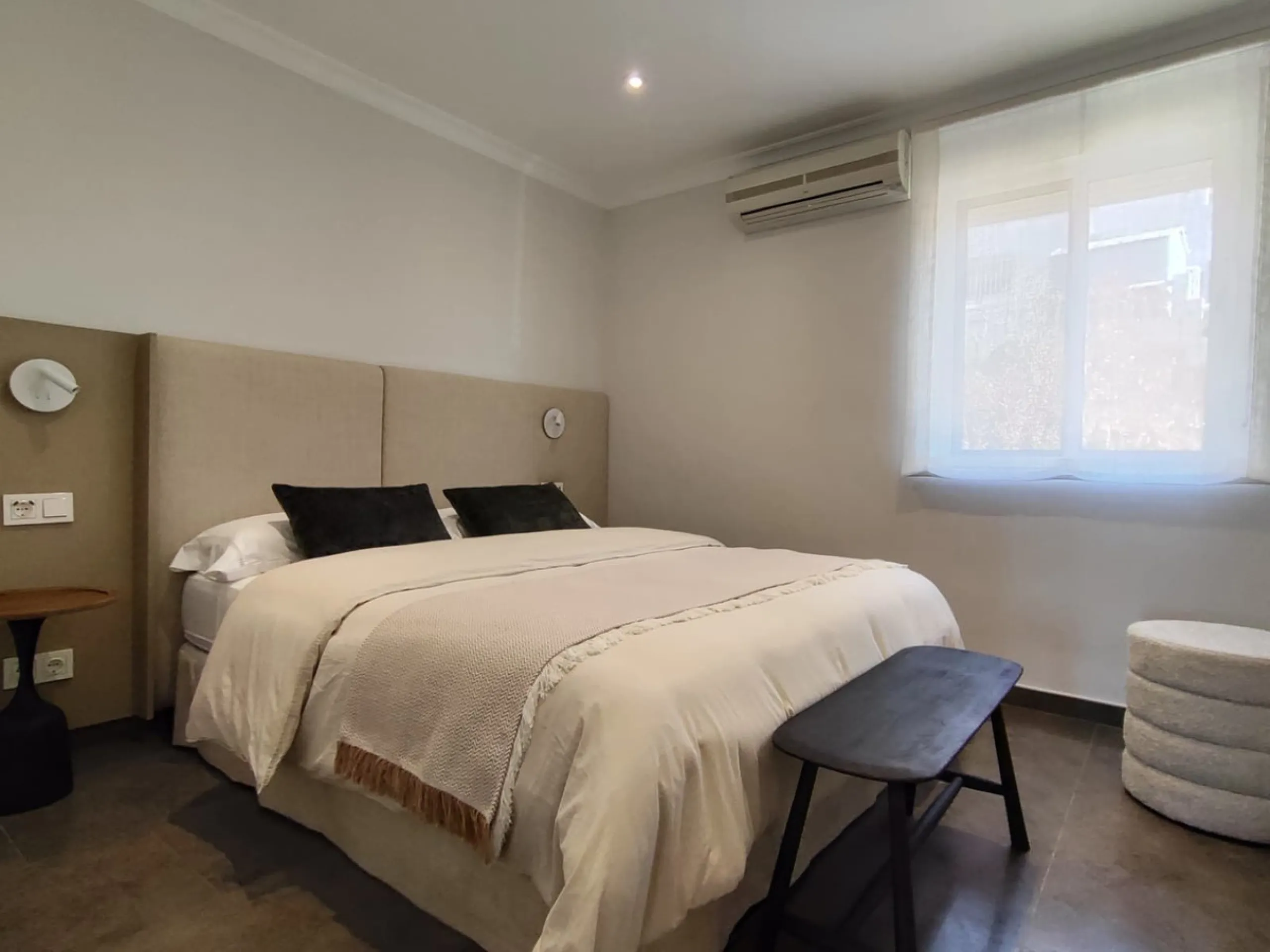 Apartment - Middle Floor Apartment в продаже в Fuengirola, Málaga. В доме 4 спален и 4 ванных комнат. Площадь дома 190 м²