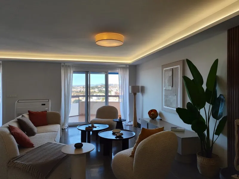 Apartment - Middle Floor Apartment в продаже в Fuengirola, Málaga. В доме 4 спален и 4 ванных комнат. Площадь дома 190 м²