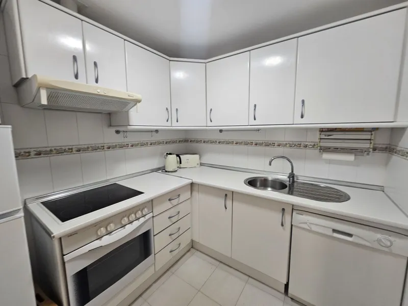 INCREDIBLE VIEWS and Perfect Location on the Costa del Sol! Fantastic Mid-Floor Apartment in Miraflores.
