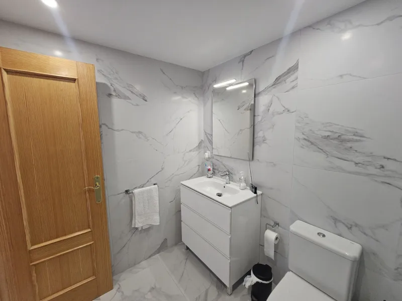 INCREDIBLE VIEWS and Perfect Location on the Costa del Sol! Fantastic Mid-Floor Apartment in Miraflores.