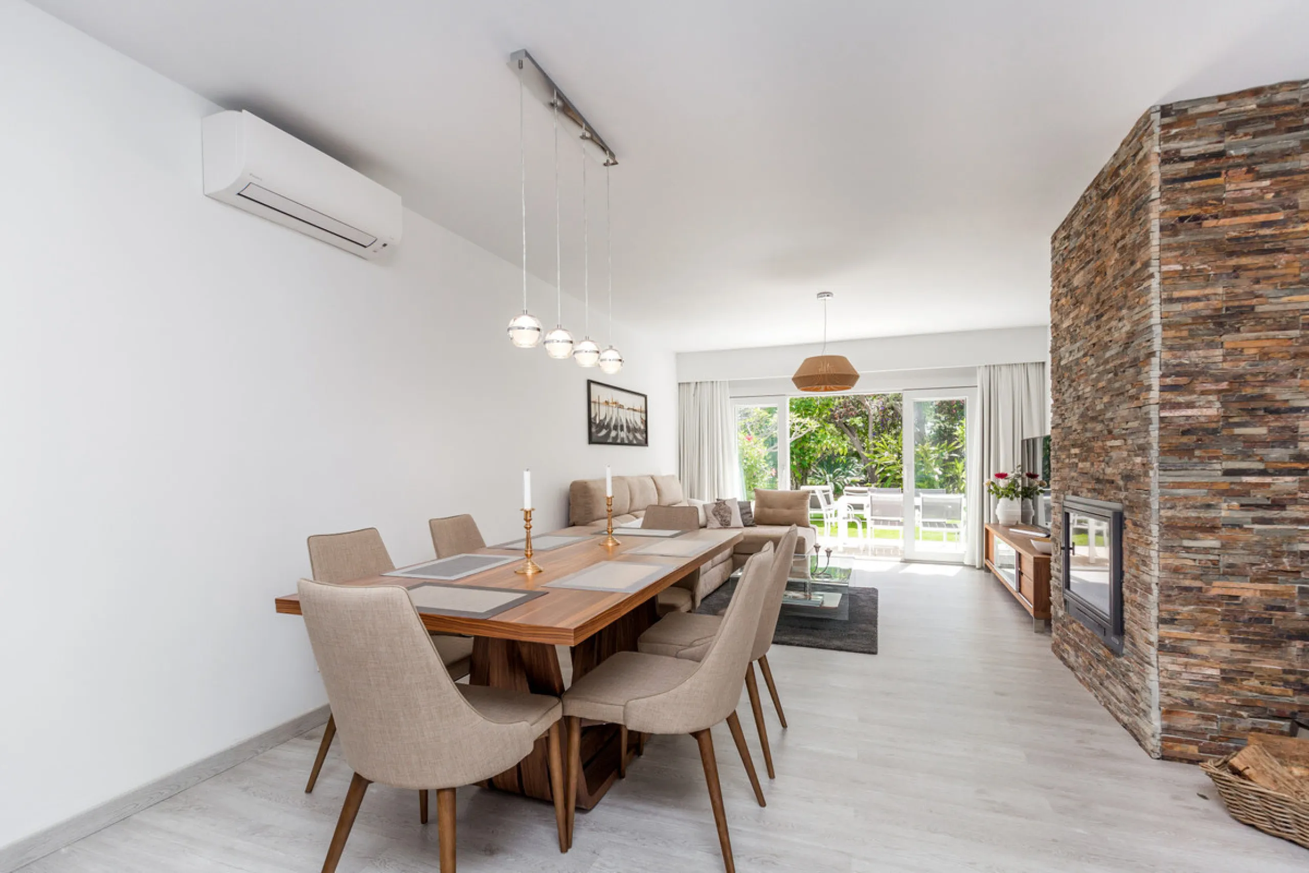 House - Townhouse в продаже в Marbella, Málaga. В доме 2 спален и 2 ванных комнат. Площадь дома 125 м²