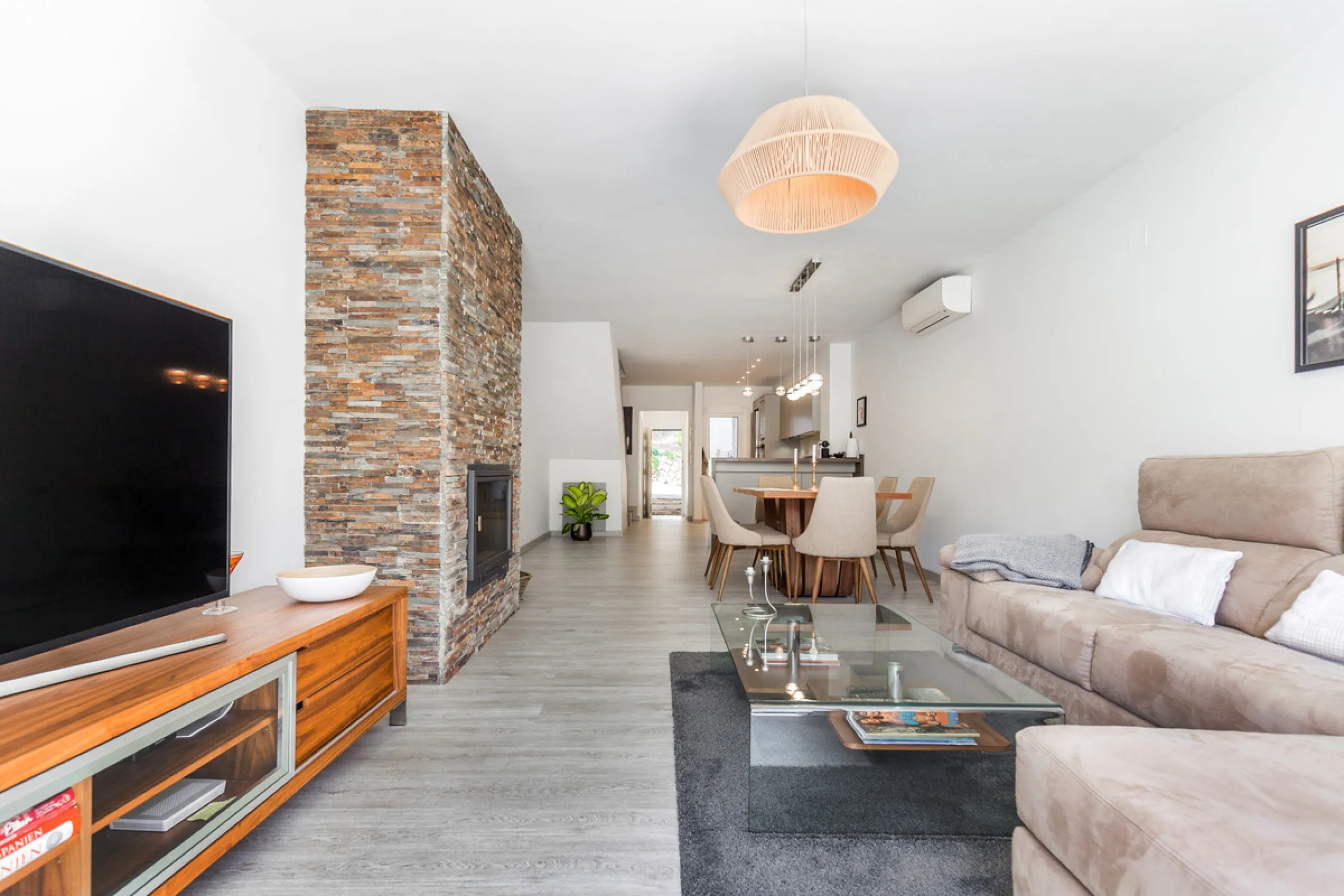 House - Townhouse в продаже в Marbella, Málaga. В доме 2 спален и 2 ванных комнат. Площадь дома 125 м²