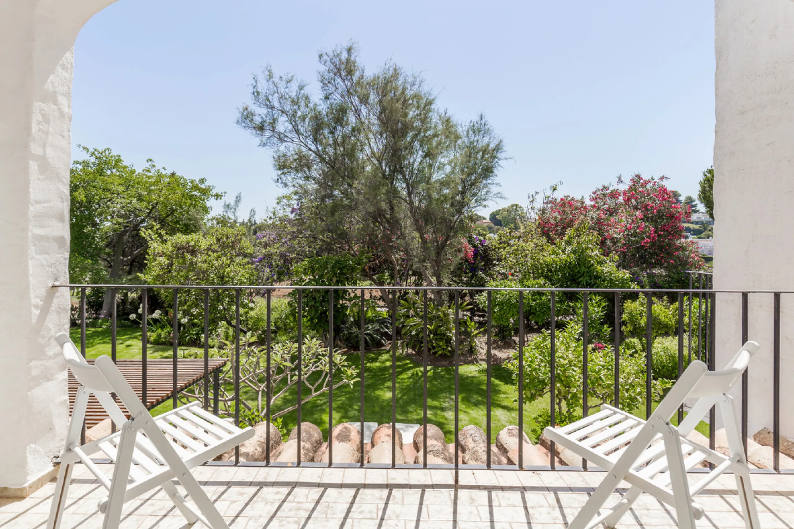 House - Townhouse в продаже в Marbella, Málaga. В доме 2 спален и 2 ванных комнат. Площадь дома 125 м²