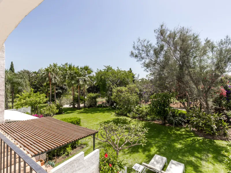 House - Townhouse в продаже в Marbella, Málaga. В доме 2 спален и 2 ванных комнат. Площадь дома 125 м²