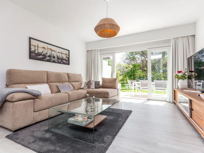 House - Townhouse в продаже в Marbella, Málaga. В доме 2 спален и 2 ванных комнат. Площадь дома 125 м²