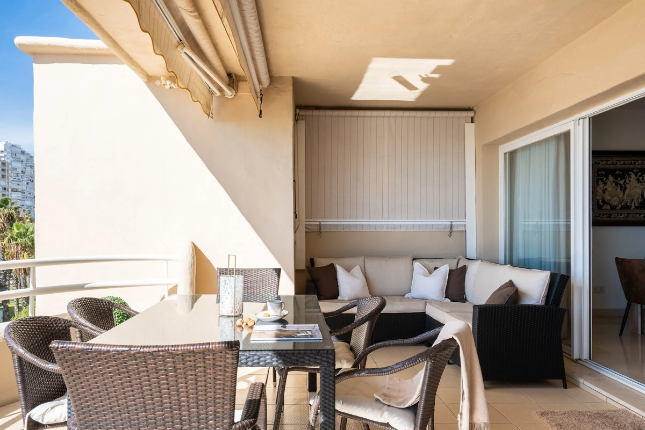 Apartment - Penthouse Duplex в продаже в Benalmadena, Málaga. В доме 3 спален и 3 ванных комнат. Площадь дома 181 м²