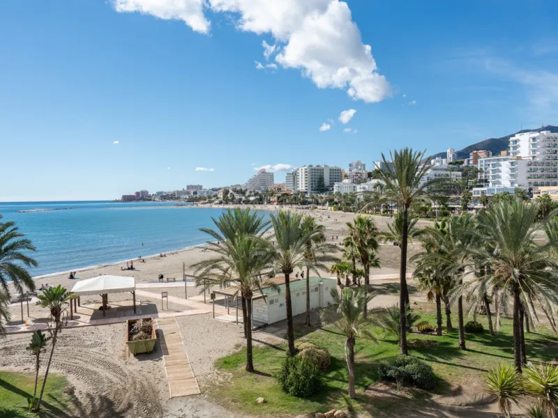 Apartment - Penthouse Duplex в продаже в Benalmadena, Málaga. В доме 3 спален и 3 ванных комнат. Площадь дома 181 м²