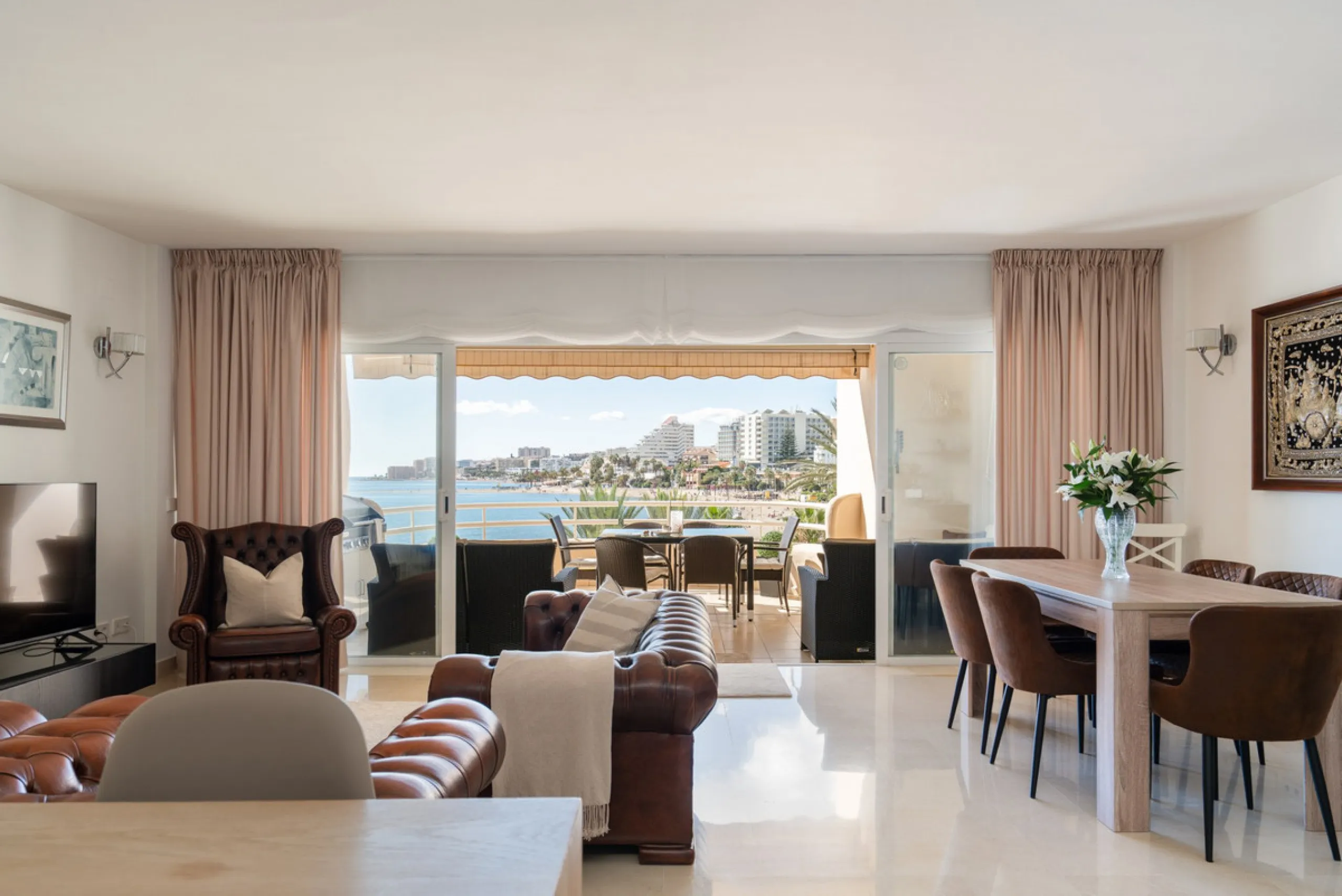 Apartment - Penthouse Duplex в продаже в Benalmadena, Málaga. В доме 3 спален и 3 ванных комнат. Площадь дома 181 м²