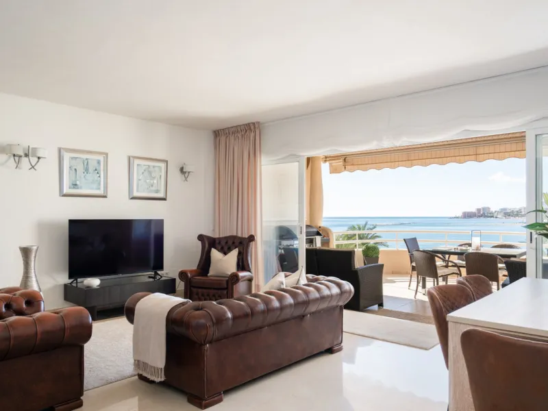 Apartment - Penthouse Duplex в продаже в Benalmadena, Málaga. В доме 3 спален и 3 ванных комнат. Площадь дома 181 м²