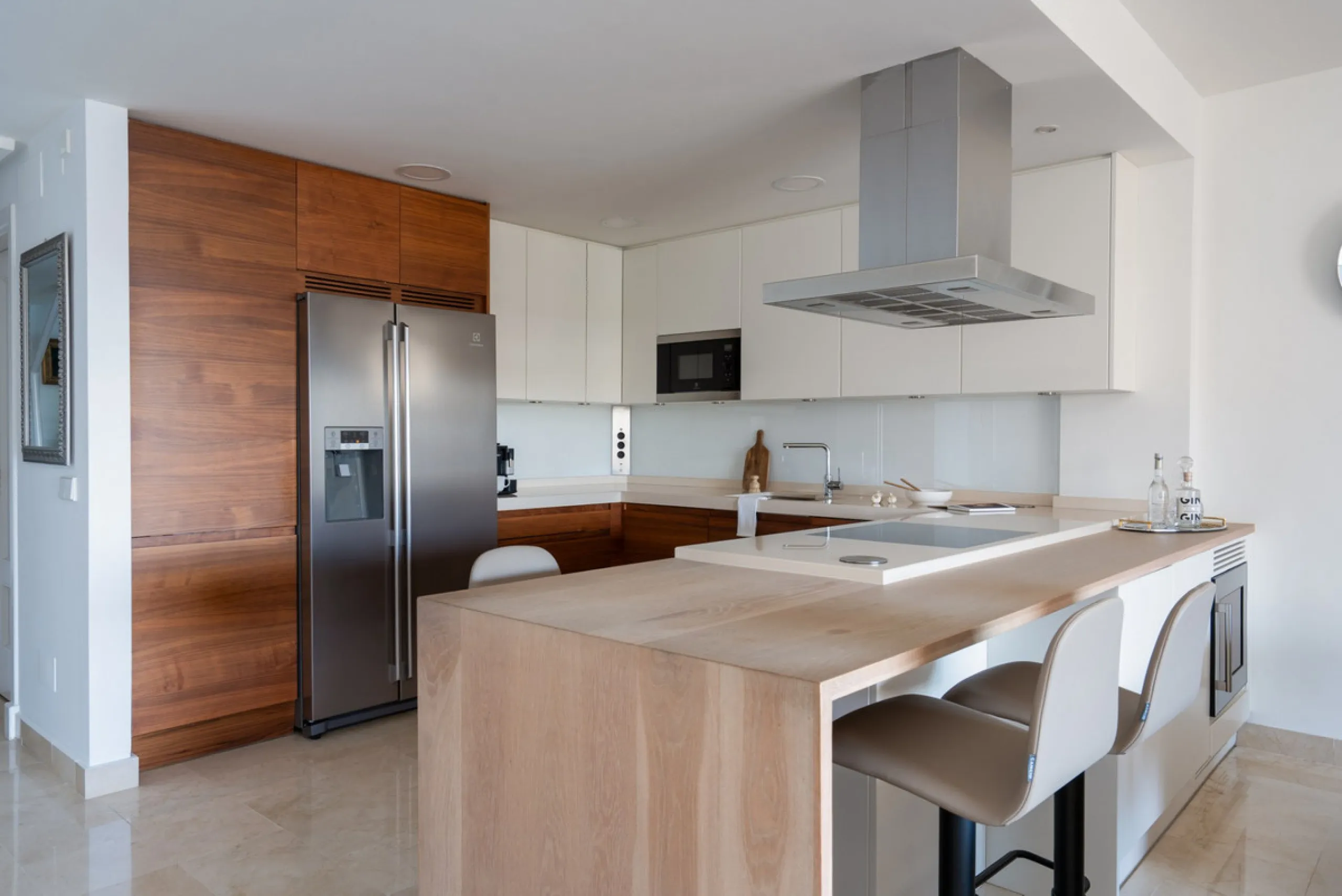 Apartment - Penthouse Duplex в продаже в Benalmadena, Málaga. В доме 3 спален и 3 ванных комнат. Площадь дома 181 м²