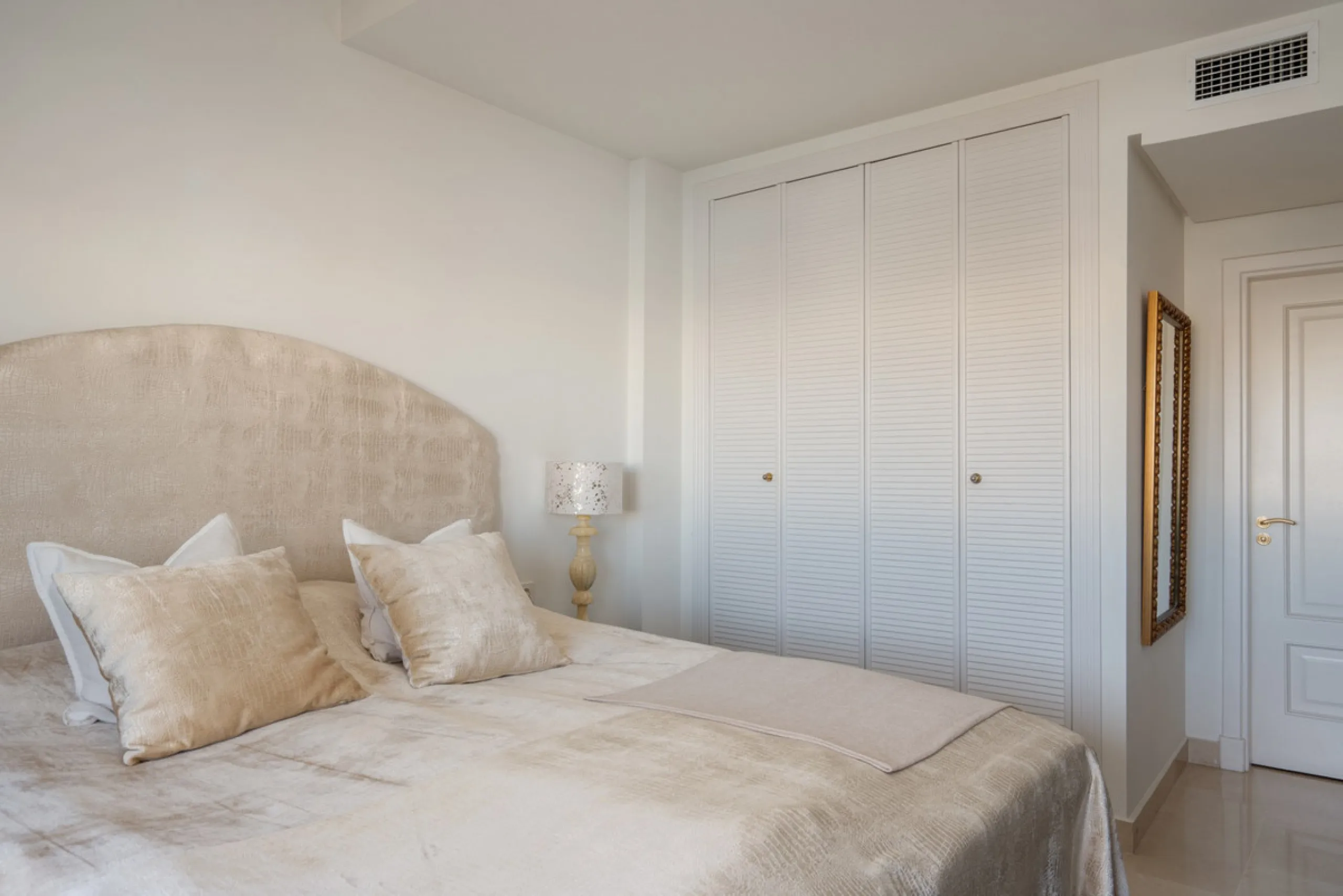 Apartment - Penthouse Duplex в продаже в Benalmadena, Málaga. В доме 3 спален и 3 ванных комнат. Площадь дома 181 м²