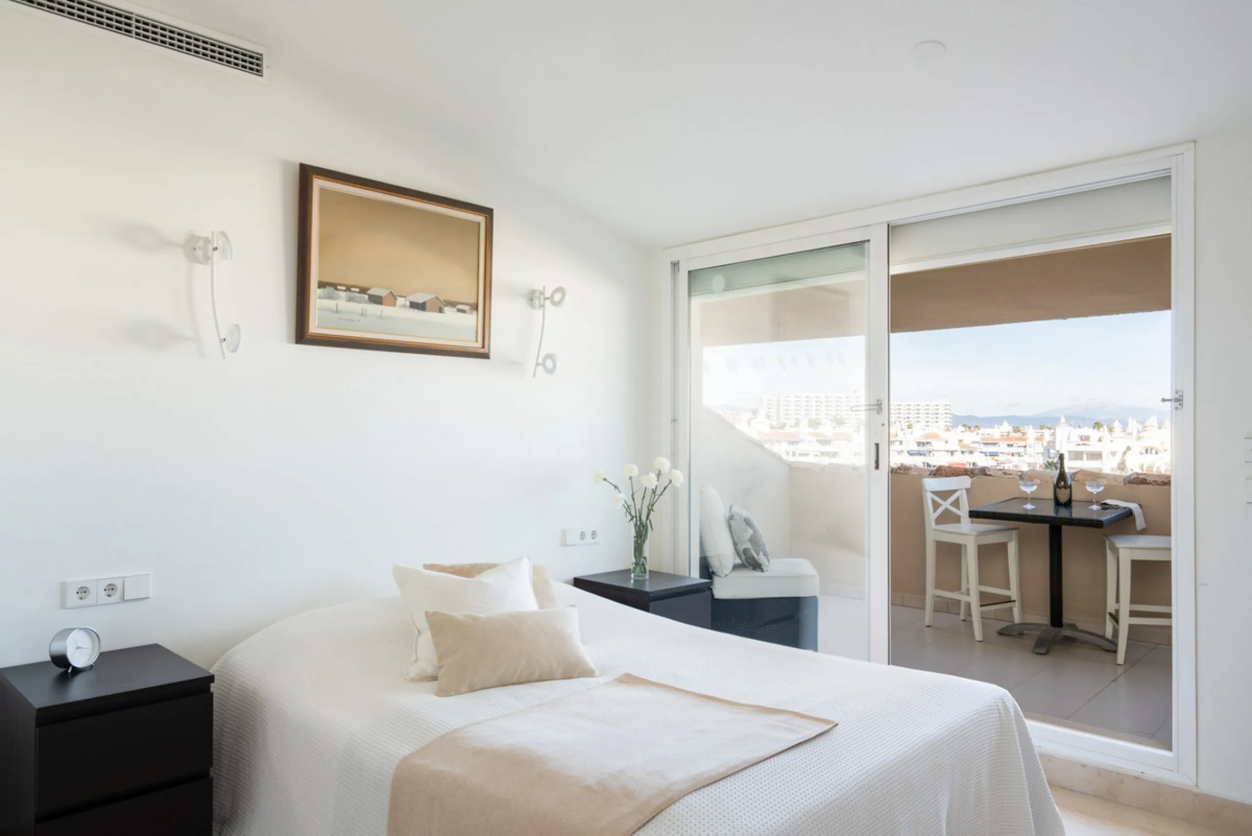 Apartment - Penthouse Duplex в продаже в Benalmadena, Málaga. В доме 3 спален и 3 ванных комнат. Площадь дома 181 м²