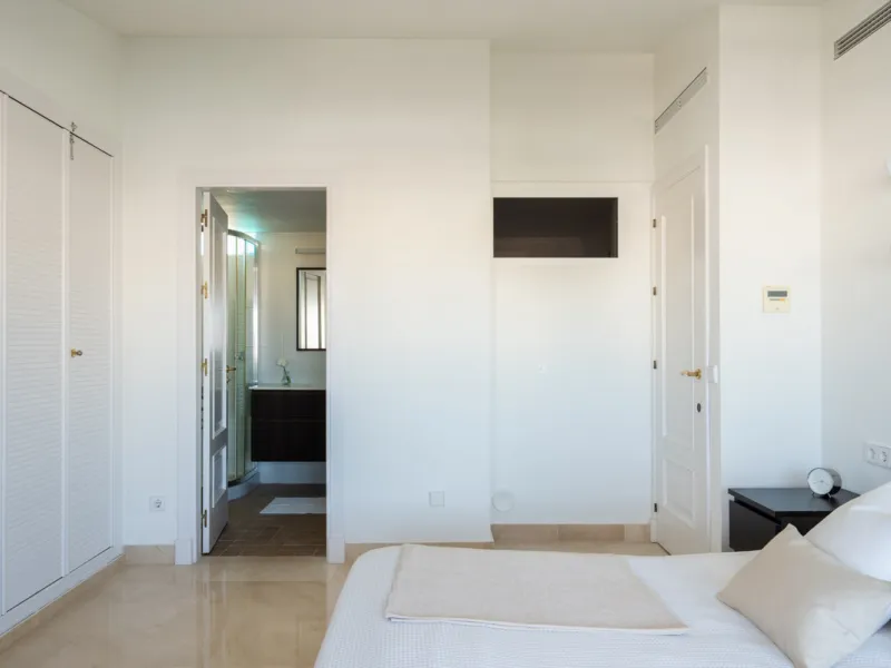 Apartment - Penthouse Duplex в продаже в Benalmadena, Málaga. В доме 3 спален и 3 ванных комнат. Площадь дома 181 м²