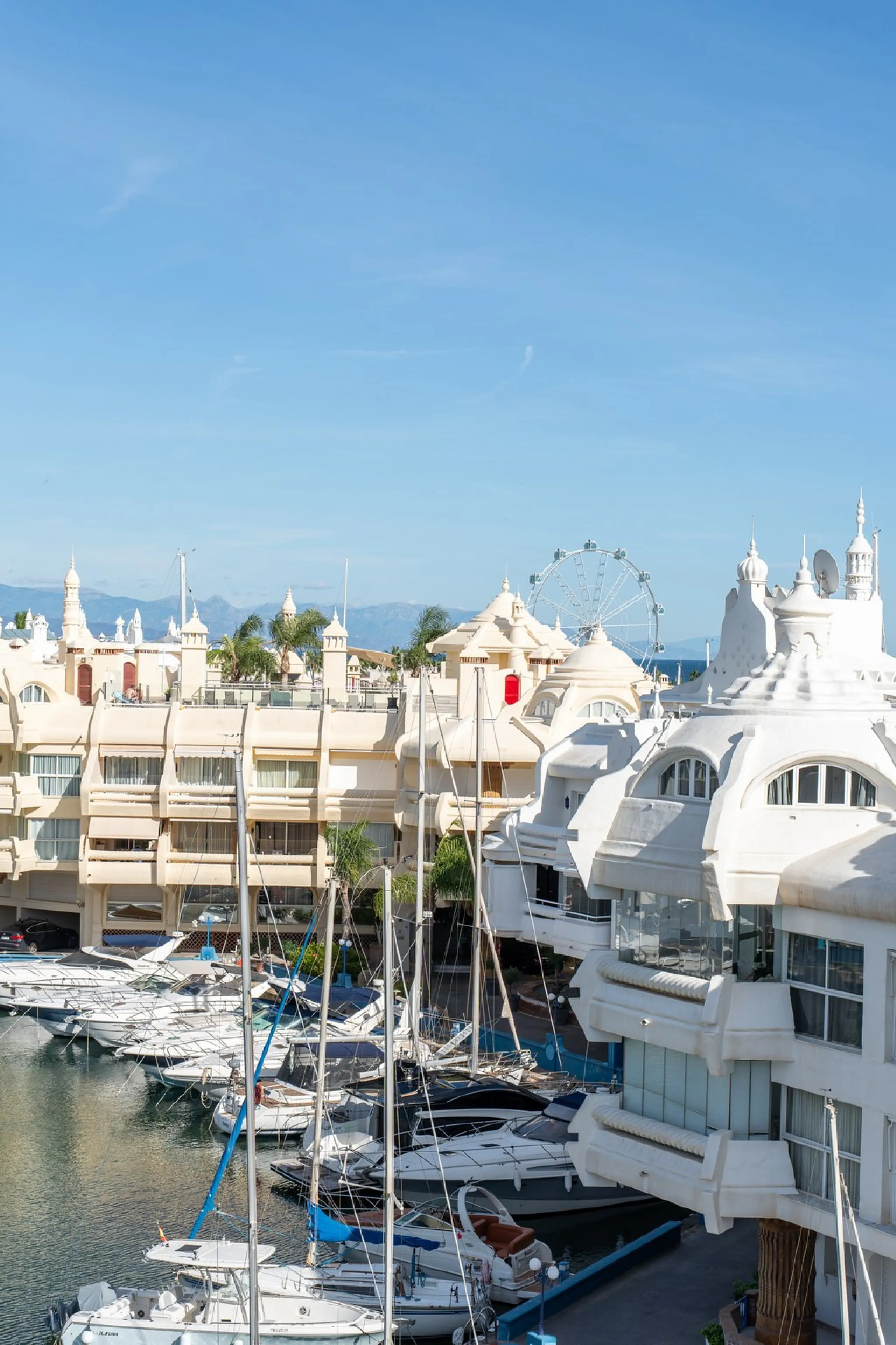 Apartment - Penthouse Duplex в продаже в Benalmadena, Málaga. В доме 3 спален и 3 ванных комнат. Площадь дома 181 м²