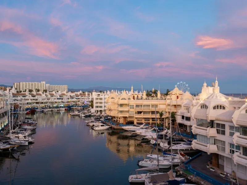 Apartment - Penthouse Duplex в продаже в Benalmadena, Málaga. В доме 3 спален и 3 ванных комнат. Площадь дома 181 м²