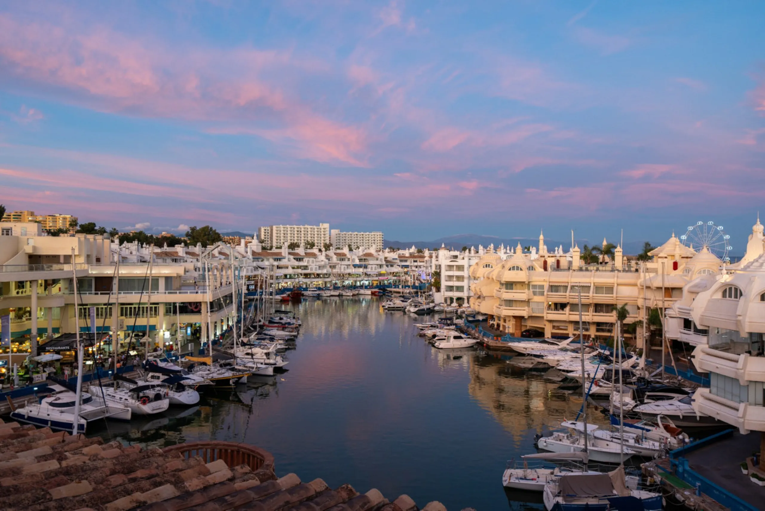 Apartment - Penthouse Duplex в продаже в Benalmadena, Málaga. В доме 3 спален и 3 ванных комнат. Площадь дома 181 м²